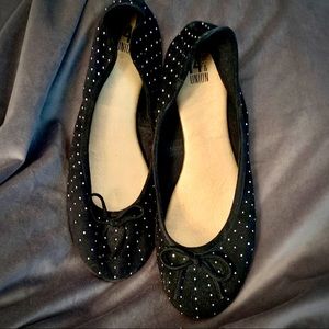 Black Suede flats EUC sz11